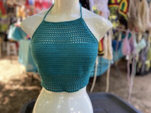 Crop top crocheted