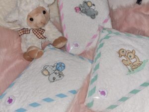 HOODED BABY TOWELS