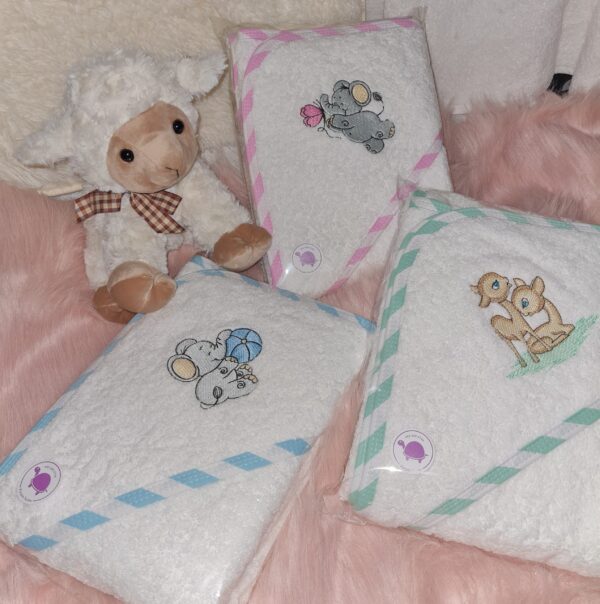 HOODED BABY TOWELS
