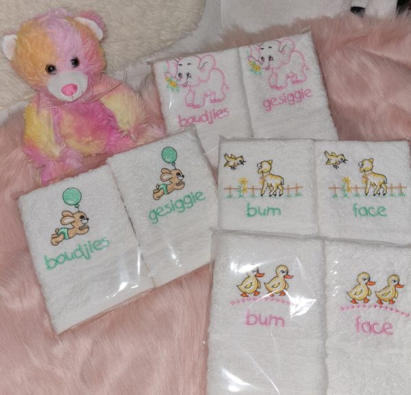 BABY CLOTHS - FACE & BUM SET