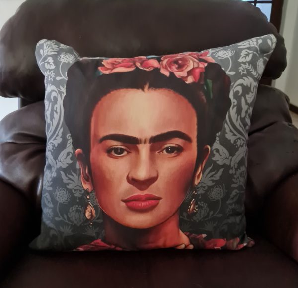 FRIEDA CUSHION 2