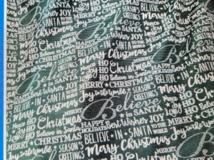 GREEN CHRISTMAS TABLE CLOTH