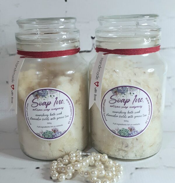 LAVENDER AND GREEN TEA BATH SOAK